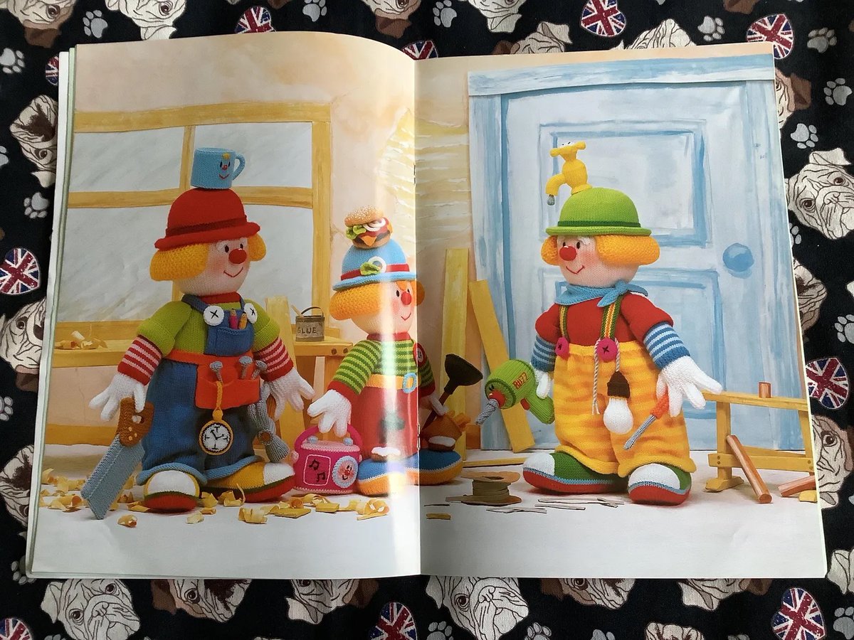 WatsonsVintage's tweet photo. You can knit some fabulous, unique gifts with this Vintage 1995 Jean Greenhowe 'Tradesmen Clowns' Knitting Booklet - The Red Nose Gang Part Four - 3 Clowns Knitting Patterns - Collectable https://t.co/p99RQR3qAJ via @Etsy #Vintage #KnittingPatterns #KnittedToys #Tradesmen #Clowns https://t.co/xWczWhv8XL