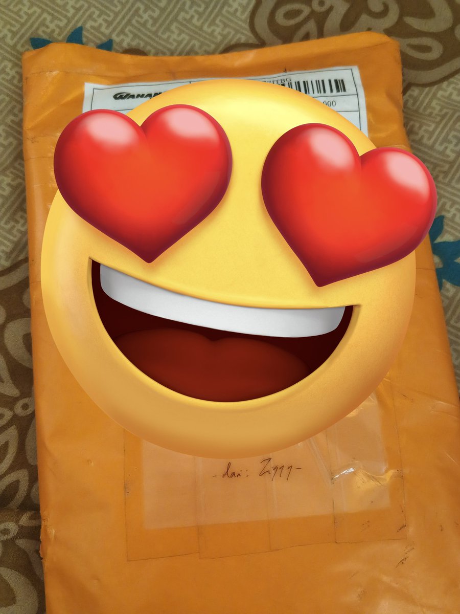 acityaloka's tweet photo. Hadiahnya sudah sampai.... Senangnyaaaa! terima kasih kakak love youu. Akan ku unboxing nanti 🥳😍🥕🥕🥕😍🥳 https://t.co/43cMzhHVEO