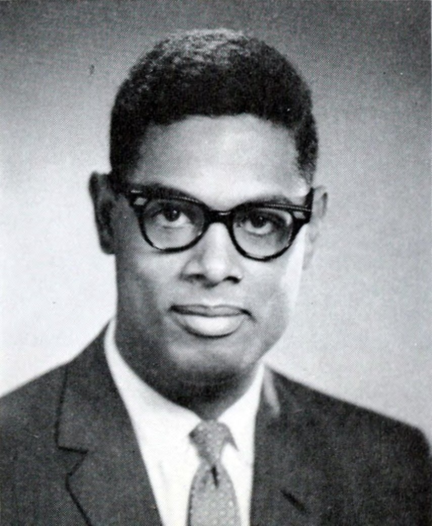 mpp2027's tweet photo. "Il est difficile d'imaginer une manière plus stupide ou plus dangereuse de prendre des décisions que de les placer entre les mains de personnes qui ne paient aucun prix pour s'être trompées."

Thomas Sowell. https://t.co/ykAa3CmVy3