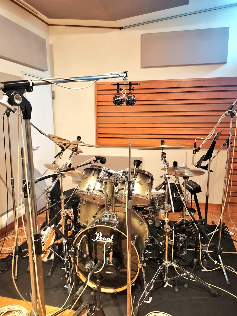 batayan0614's tweet photo. 38歳初仕事はレコーディングでスタートでした🥁
良い音録れた！
レコーディング楽しい！ https://t.co/6XGProQQdZ