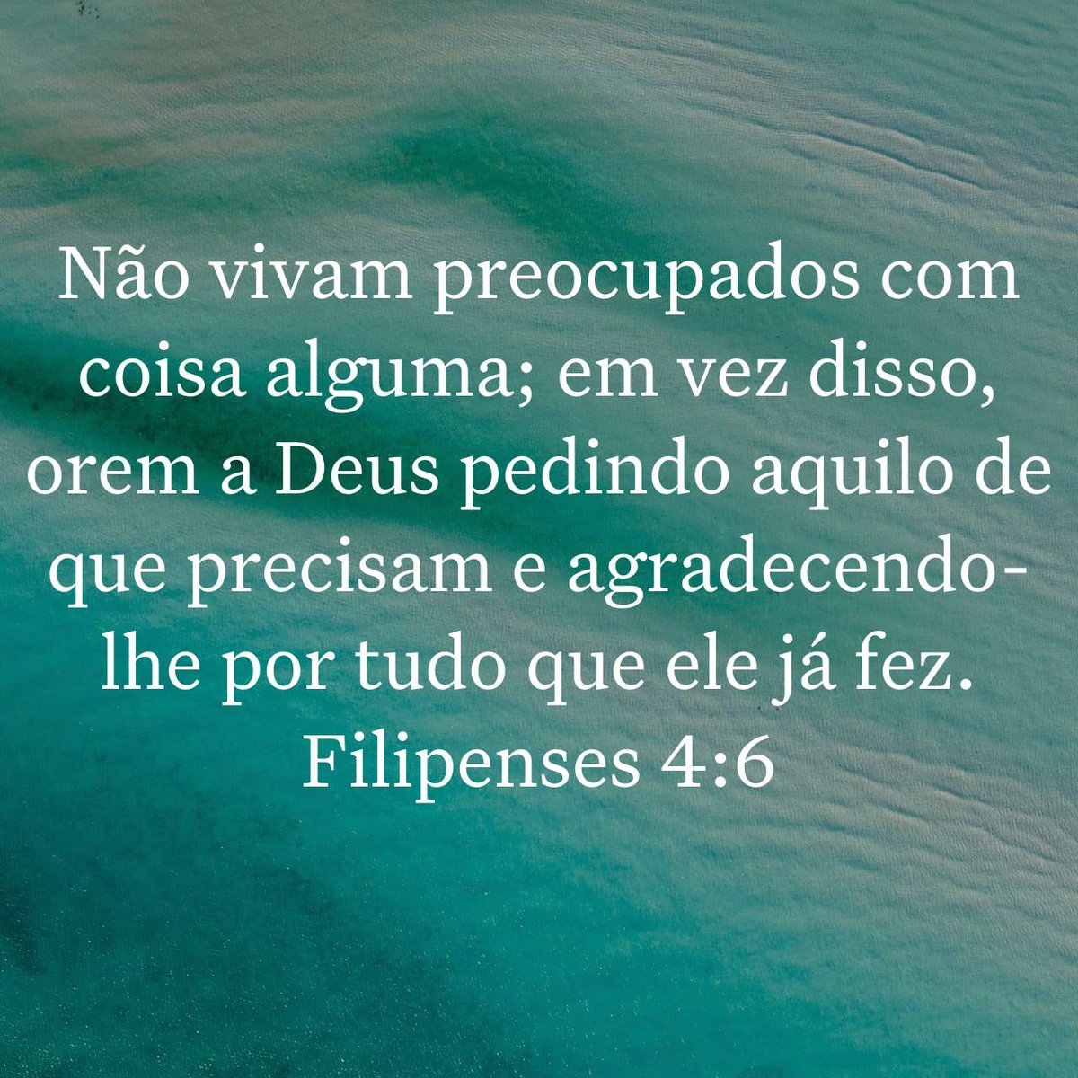 bibliaminuto's tweet photo. Não vivam preocupados com coisa alguma; em vez disso, orem a Deus pedindo aquilo de que precisam e agradecendo-lhe por tudo que ele já fez. 
Filipenses 4:6 https://t.co/sgvC7eP28j