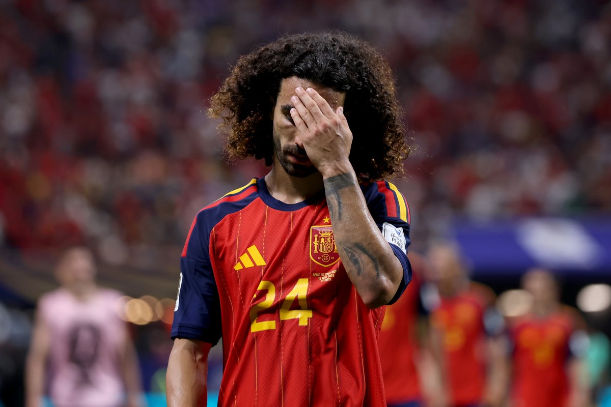 WhoScored's tweet photo. Marc Cucurella made 21 backwards passes against Cape Verde, the most of any player in a single game at the World Cup so far. 🔙 https://t.co/l3Ts7bwtEm