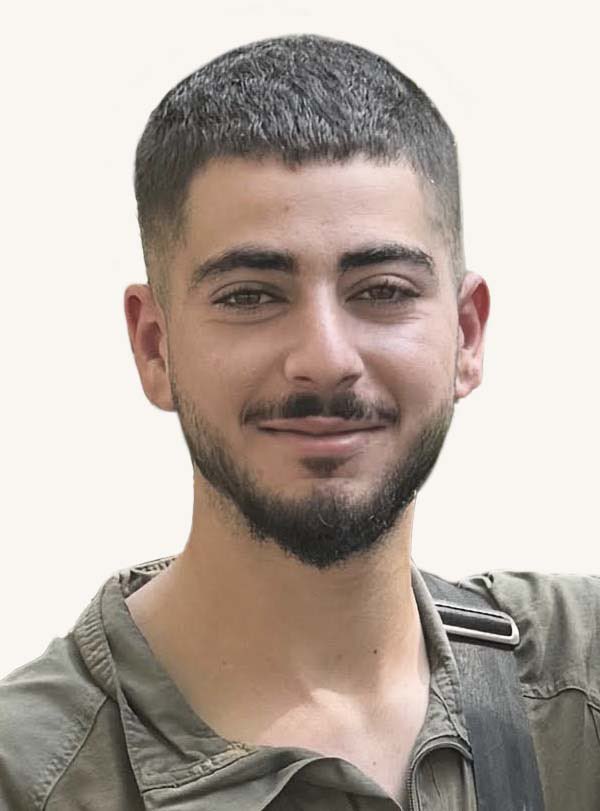 shlomopolak580's tweet photo. הלוחם הגיבור נווה לשם נפל בעזה לפני שנה בדיוק.
שתפו לזכרו של נווה לשם גיבור ישראל!! https://t.co/Ghstk4pWv0