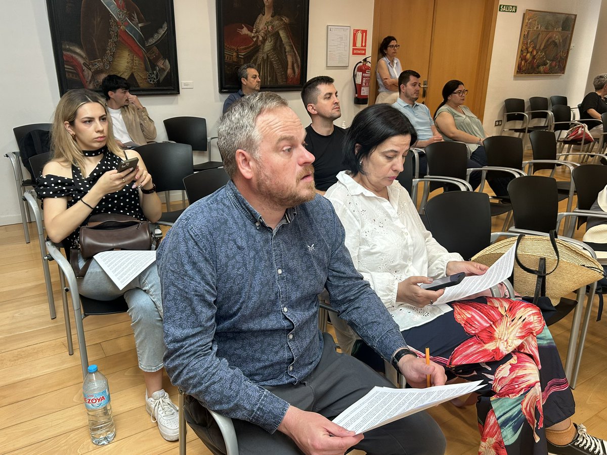 AyuntTOTANA's tweet photo. 🫂 Socios del proyecto “InterACT Green” de Croacia, Hungría y Eslovenia, en el que coparticipa el @tsierraespuna desarrollan una jornada #Totana para la puesta en común de estrategias comunes de desarrollo turístico. 🌳🦌☀️🇪🇺🚴🏻‍♂️🐿️🥗🌲🥘🐾🏃🏽‍➡️
 ▶️ https://t.co/u0H6X2DtC5 https://t.co/rjJNT3Hizj