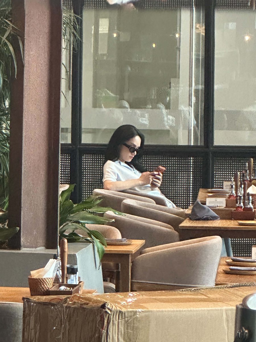 N.iu tweet media
