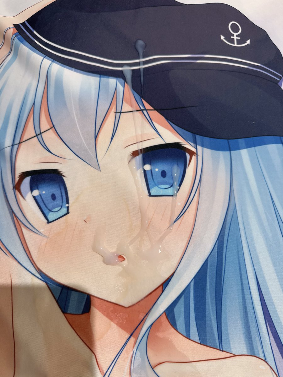 kiri2002same's tweet photo. 小响生日快乐～在收到别人的抱枕后不久就赶上了这么特殊的日子，那就给另一面也注入一发爱情药水吧🥰🥰最近还收到了一位同好的手办小响，这下可以进行愉快的3p了😋 #抱き枕ぶっかけ #二次元ぶっかけ #響 #響進水日 https://t.co/5o4T1c3OQf