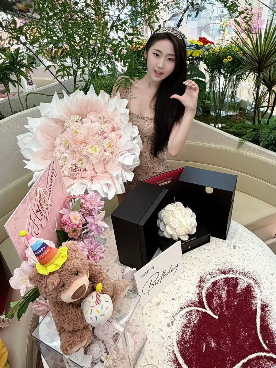 jl12870's tweet photo. ��屏给我
#射屏 #合照 https://t.co/NkZHyDrRvj