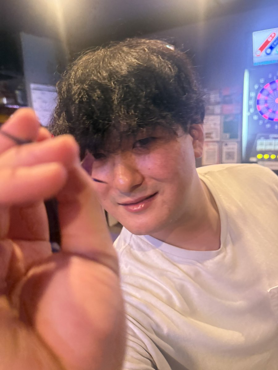 trouble20231120's tweet photo. 今宵もOPENしました‼️
昨日のミニハウス参加してくださった方々ありがとうございました!!
優勝はこうへいさん!🏆
優勝するまで2LEGしか落とさない完封試合でした笑
#橋本 #相模原 #橋本駅 #北口 #トラブルメーカー #troublemaker #ダーツバー #ダーツライブ #Live2 #Live3 https://t.co/tTgh3hbL2K