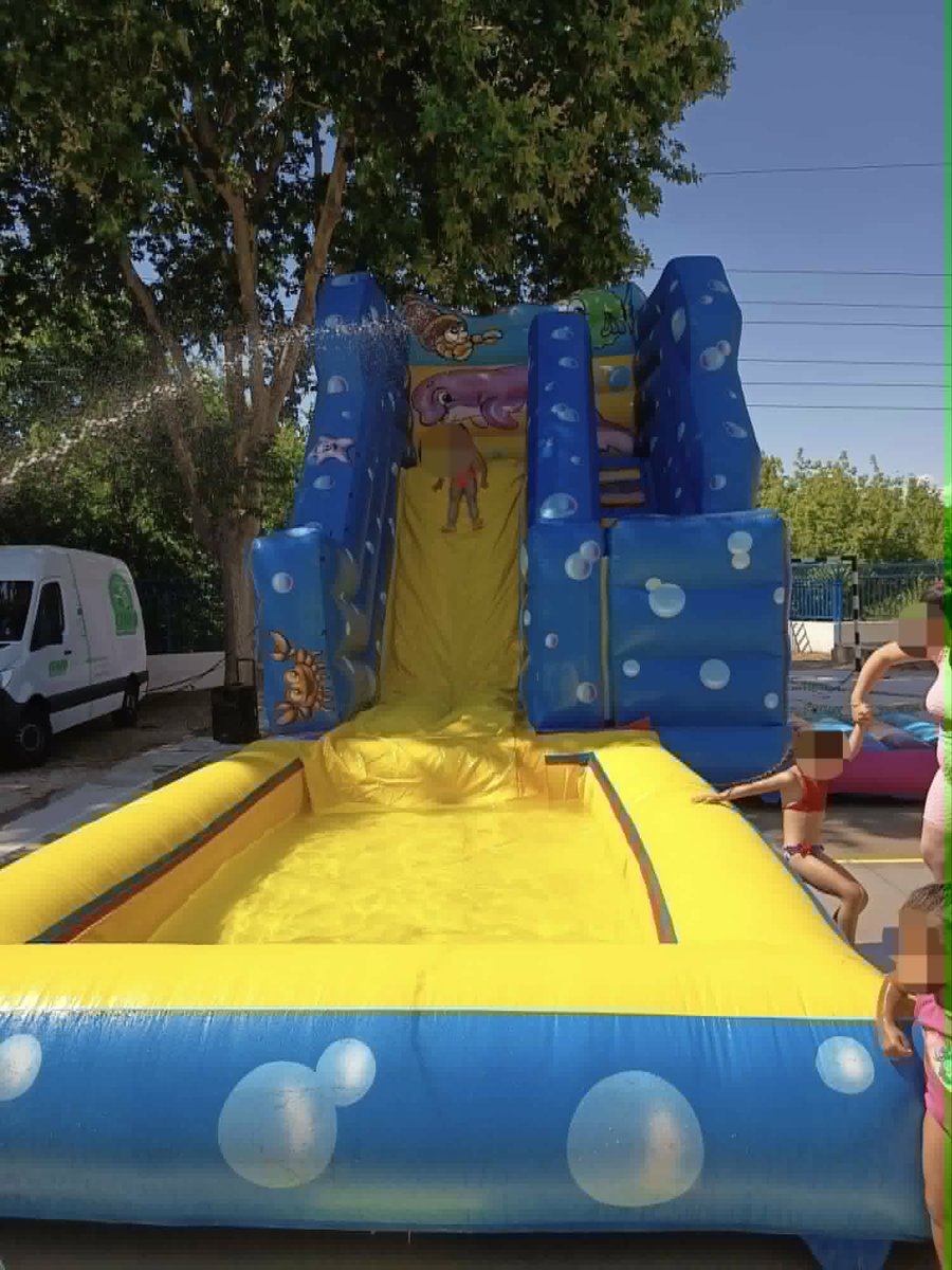 AVVReyesdos's tweet photo. 🎉 ¡VIVA LA FIESTA INFANTIL! 🎉
El Colegio Antonio Machado de Reyes II ha demostrado que, cuando se piensa en los niños, se pueden organizar actividades llenas de ilusión, participación y diversión.
Sus fiestas han sido un ejemplo de cómo crear espacios para los más pequeños https://t.co/4UgKKzIyXv