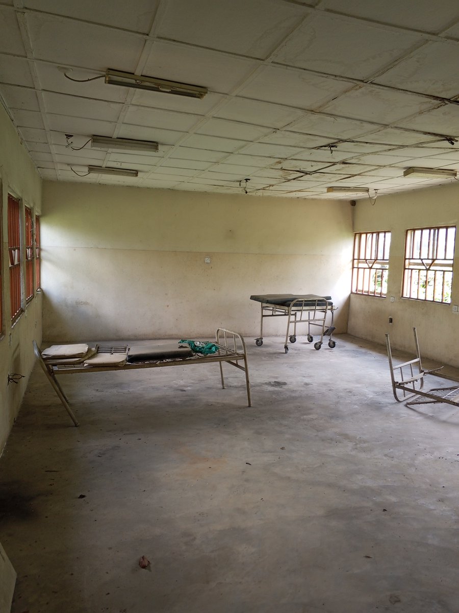 TrackaNG's tweet photo. 🚨 A PHC Meant to Serve Over 2,000 People Has Been Left in Ruins in Abia

Otuobi PHC in Umuokiri Community, Osisioma Ngwa LGA, Abia is currently unable to provide quality healthcare services due to the devastating effects of vandalization that occurred in 2024.

According to the Officer-in-Charge, the facility lost most of its equipment and now lacks basic essentials including:
❌ Mattresses
❌ Vaccination freezers
❌ Toilet facilities
❌ Water supply
❌ Electricity

This is a health facility serving more than 2,000 residents, yet it is struggling to meet the healthcare needs of the community.

We call on Gov @alexottiofr, @NG_AbiaState, Hon. Chidi Chris Agu, Abia State Ministry of Health, and relevant authorities to prioritize the revitalization of Otuobi PHC and restore essential health services to the people of Umuokiri.

At the same time, we urge community members to protect public infrastructure. Vandalizing public facilities only deprives our communities of critical services and undermines collective development.

Public facilities belong to all of us. Let's protect them, preserve them, and hold government accountable for maintaining them.