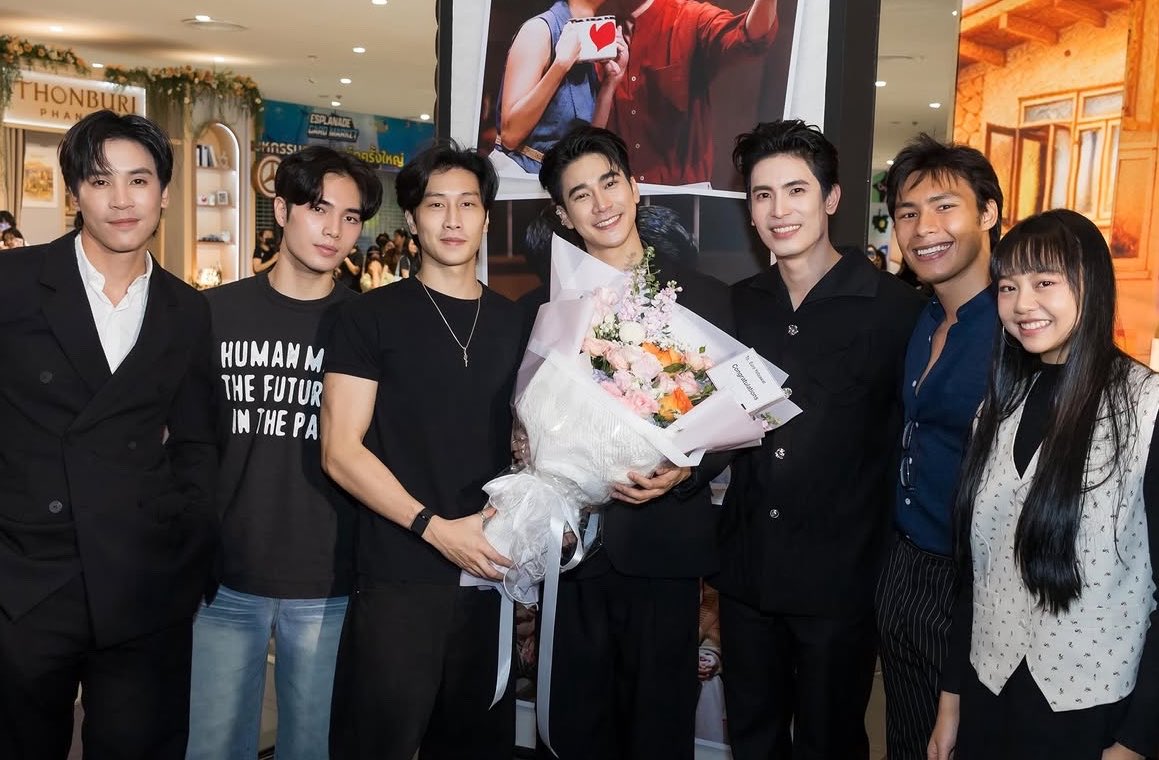 julysamsibil's tweet photo. น้าเค้าขอช่อใหญ่กว่า BOC ก็แปลว่าใหญ่กว่าเท่านึงจริงๆ 55555555555555555555555555555555555555 https://t.co/mGaMyOzz1B