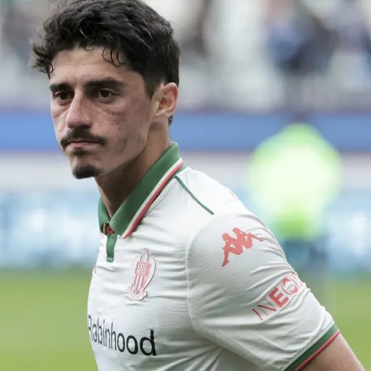 PP_OGDL's tweet photo. 🔙🦅 #MercadoDeTransferências #DefesoDeVerão #Empréstimos #Retorno #MadeInSeixal #RafaelLuís #TiagoGouveia Até que ponto estes dois emigrantes 🇵🇹 em 🇫🇷 retornarão ao #Glorioso? Será que o #MarcoSilva conseguirá aproveitá-los?
Acho que têm potencial para ficar. E vocês? https://t.co/RwIz9vjreI