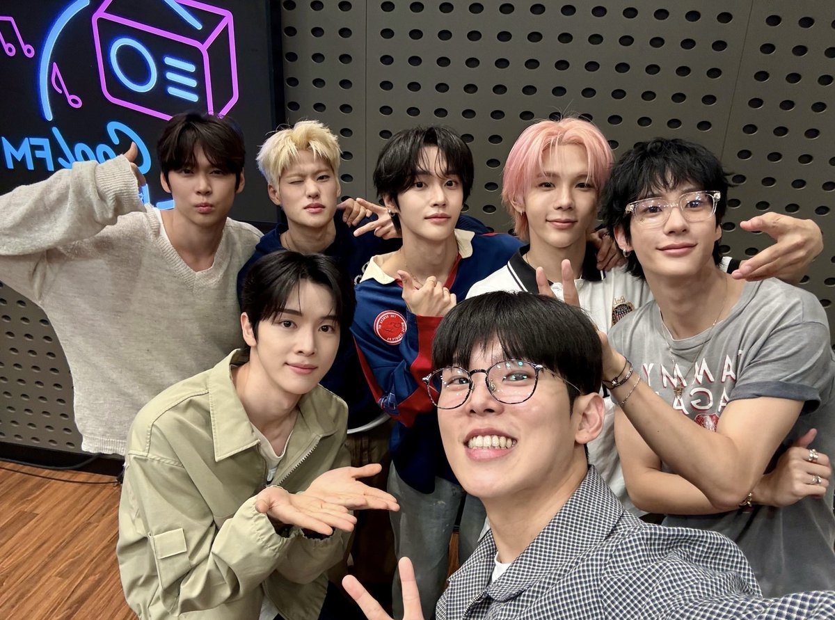 riize_archives's tweet photo. RIIZE on KBS Cool FM’s Paul Kim’s Music Plaza. https://t.co/VJRPSLHRYn
