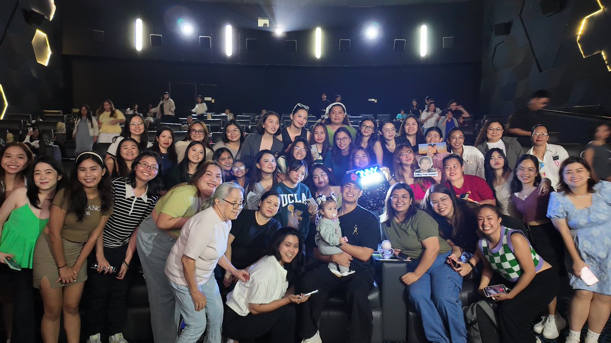 StarCinema's tweet photo. https://t.co/A5b9mLi4v7