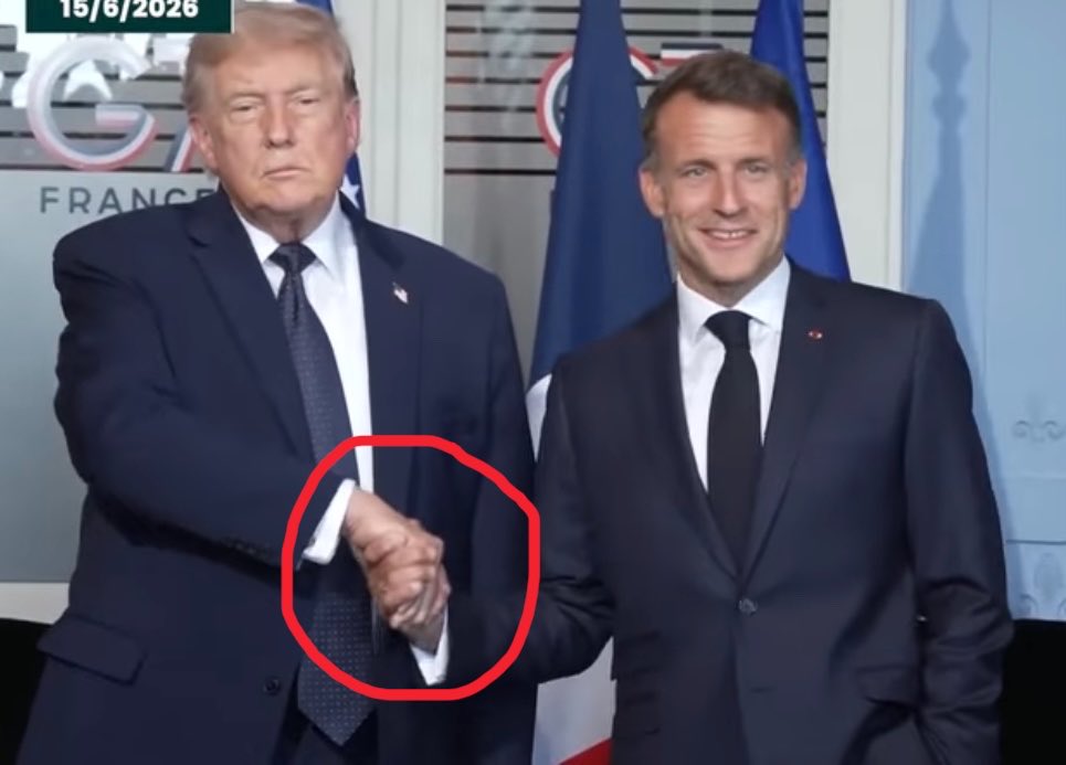 his4Everz's tweet photo. What do you call this handshake? https://t.co/tlKw89ZLmG