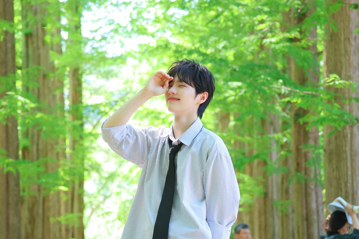 _00_0903's tweet photo. 260613 HQ

초록💚

#베리 #VARI #나인아이 #NINEi https://t.co/o8ERPfCh6w