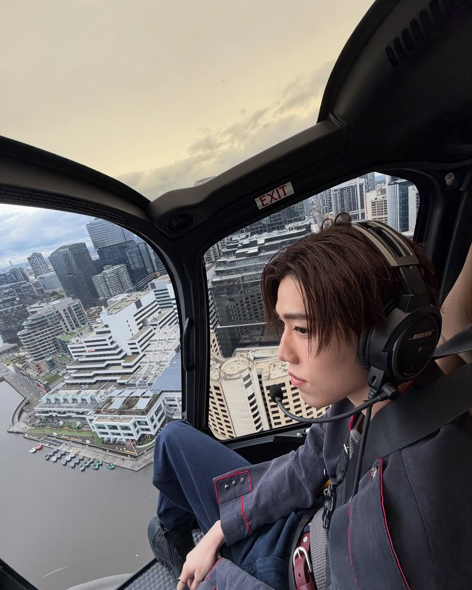 ppkritt_fc's tweet photo. PP KRIT’s Instagram Update 🤍 
Date: 16.06.2026
🖇️ https://t.co/rQdtqVfuPz

🚁 Still can’t get over this unforgettable experience with @cartier

PP KRIT X CARTIER IN MELBOURNE
#CartierExhibitionxPPKRIT
#Cartier #CartierThailand
#CartierxPPKRIT
#PPKritt https://t.co/4dUTkzHqsS
