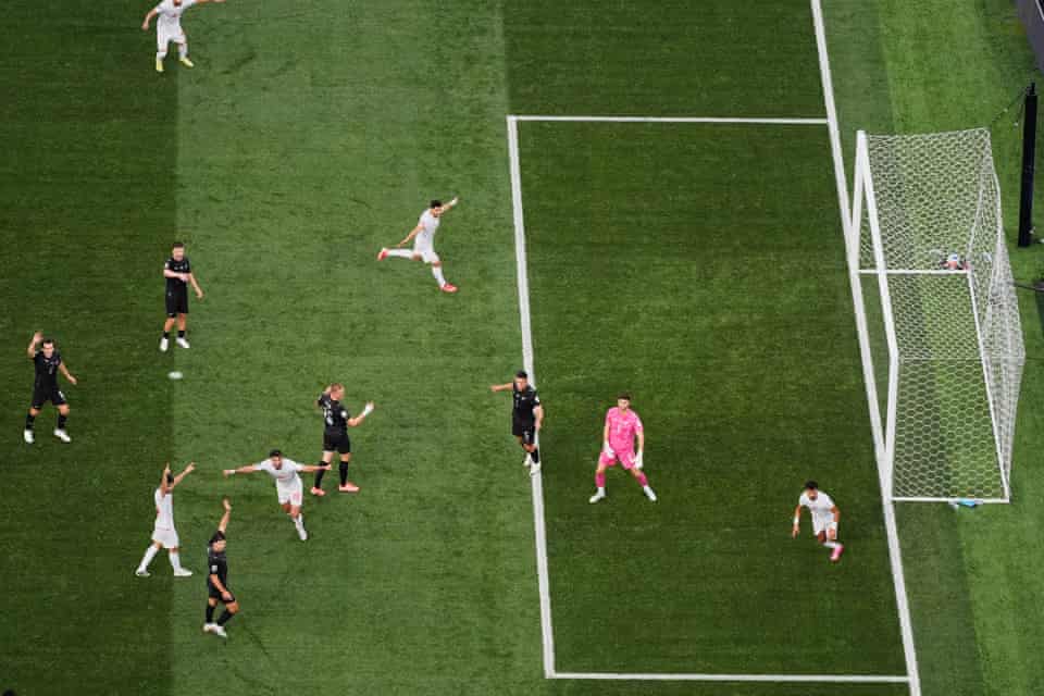 IranCGinQuetta's tweet photo. ایران اور نیوزی لینڈ کے درمیان سنسنی خیز مقابلے کی تصویری جھلکیاں۔

#FIFAWorldCup2026 #sportspodcast 
#iran 
#footballfocus 
#champion https://t.co/rgnoiA9utc