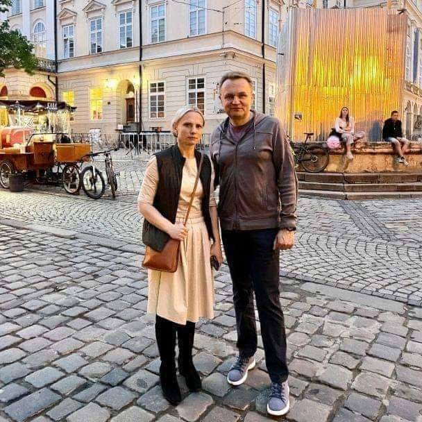 LahushT's tweet photo. @obozrevatel_ua Ставленника львівських бандюків Фрідмана і Ваксельберга мера Садового вставляє тільки така же продажна аферистка Кульгейко(Спарц) з с.Носівка як і він сам. https://t.co/sk5WNWWXcM