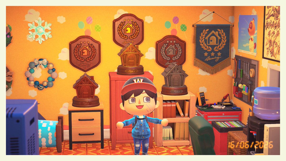 RasmusH47's tweet photo. Finally got the trophies for my home! #NintendoSwitch https://t.co/FO2ijlhVin