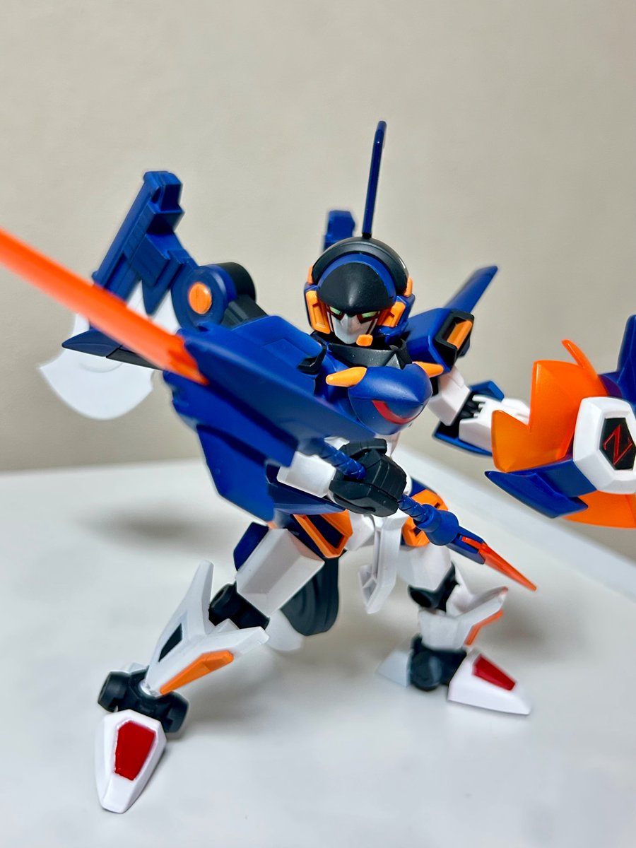 Mfx02t's tweet photo. ダン戦を知ったきっかけは親が買ったイカロス・ゼロを一緒に組み立てたことだなー
今年改めて全塗装して作ったけどやっぱりカッコイイ!!
この際リメイク出してくださいな https://t.co/LbOuQJSYos