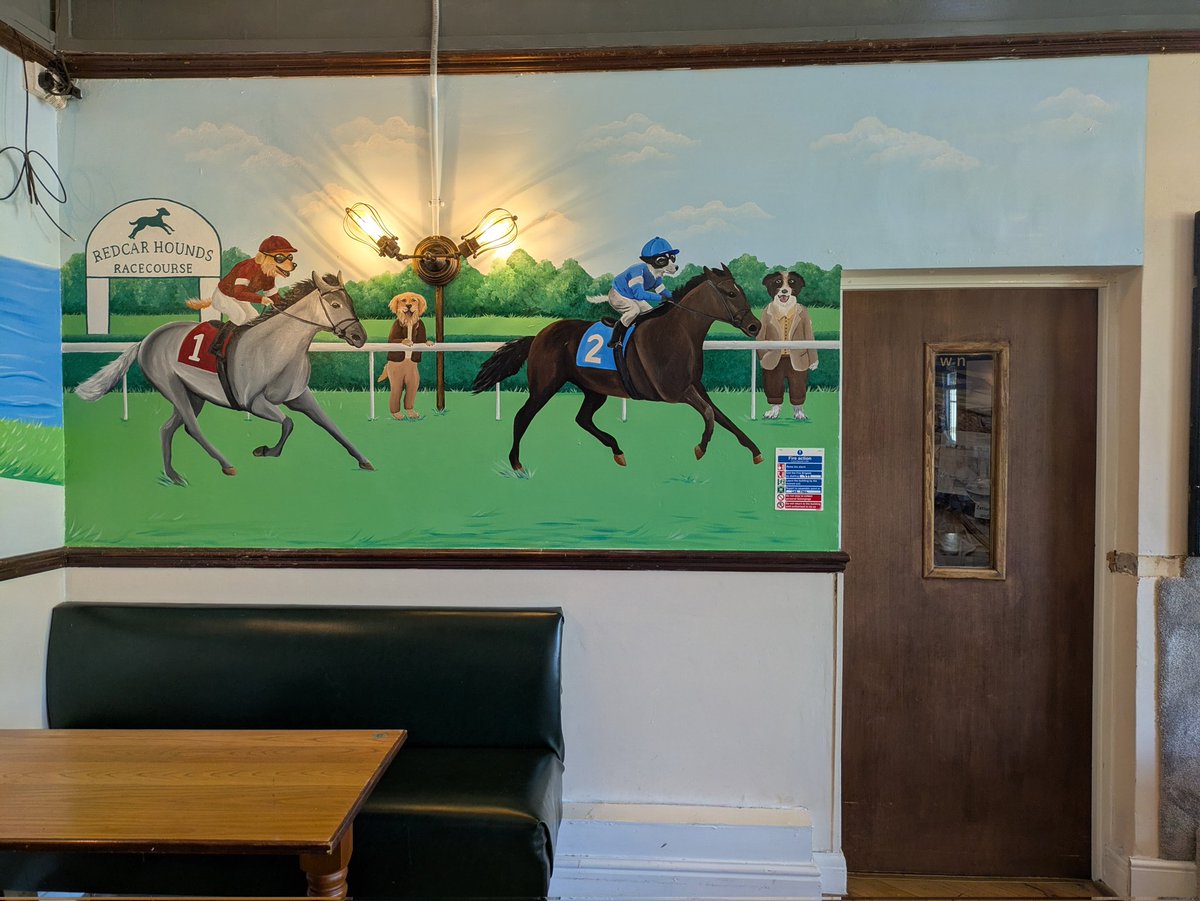 CustomMuralsUK's tweet photo. Murals painted for  @BayRedcar.  After completing the bar murals 8 years ago, it was a pleasure to be invited back to paint 2 murals in the lounge. If you are local to Redcar I highly recommend popping in for a drink and bite to eat 🥂🍻🐕 #pub #murals #dogs #horseracing #trains https://t.co/PTLSDeSqDC