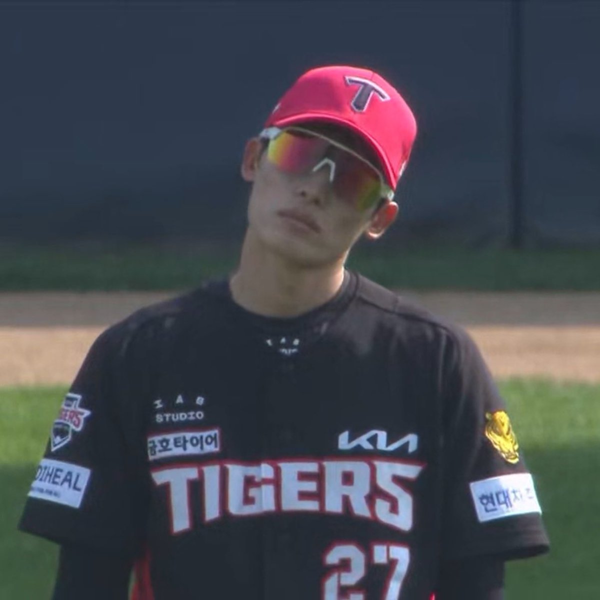 do05ry's tweet photo. fucking tigers 중원의 악마를 왜또깨웟습니까 https://t.co/MU7lloMZNF