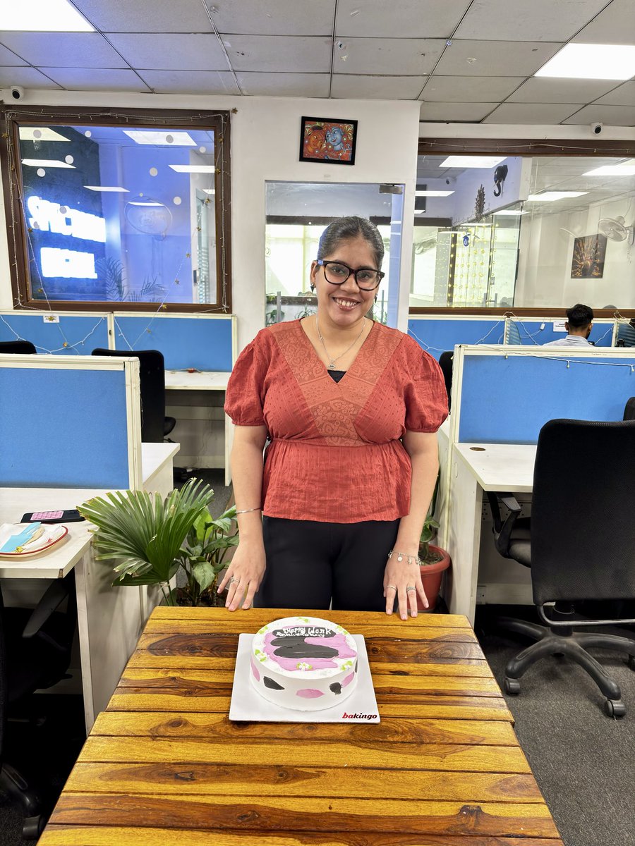 Spectrum_Digit's tweet photo. 🎉 Congratulations, 𝗦𝗶𝗺𝗿𝗮𝗻𝗷𝗲𝗲𝘁 𝗞𝗮𝘂𝗿, on completing 1 amazing year with 𝗦𝗽𝗲𝗰𝘁𝗿𝘂𝗺 𝗗𝗶𝗴𝗶𝘁𝗮𝗹! 

Your dedication, and hard work have been truly appreciated.

Happy 1st Work Anniversary! 🌟

#WorkAnniversary #SpectrumDigital #TeamSpectrum #Congratulations https://t.co/XsJi5bPkkM
