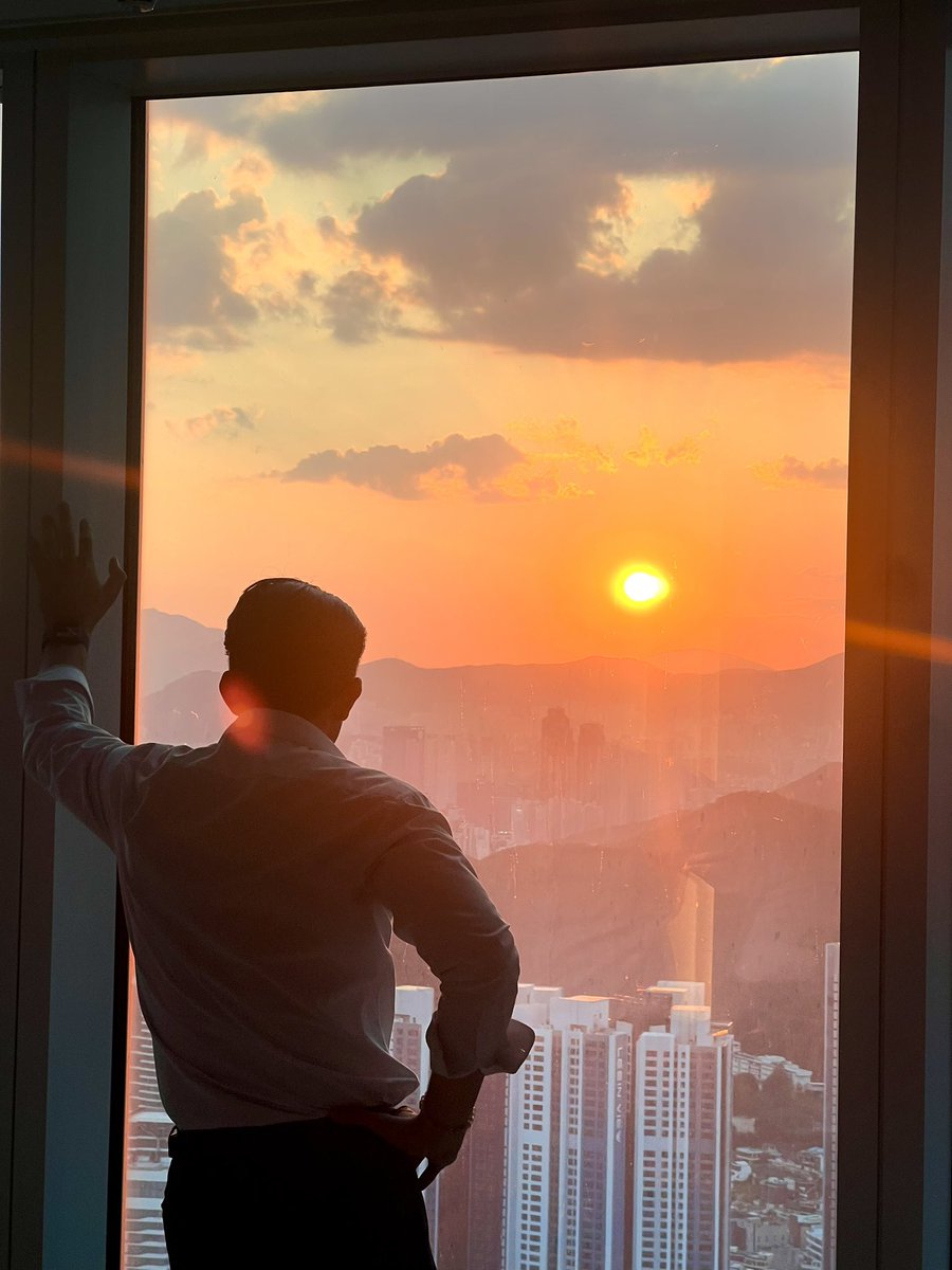 igcharlesig's tweet photo. The more I think of how much I have improved as an American businessman, I do believe it was influenced by South Korea’s working style. Was it tough? ABSOLUTELY and I HATED. BUT, it was truly worth it. I admit, my brother is Lee Sang Yeon DBA Richard Lee. He made me think of South Korea valuable, loving, caring, and honorable with a great unity and friendship. I love my country #USA and I love my best friend’s country #SouthKorea