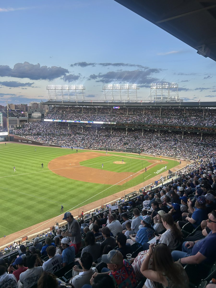 matt_jones122's tweet photo. 📍Chicago 🇺🇸

Right up there with one of the best cities I've been too. Great way to start the trip, onto Dallas now 🏴󠁧󠁢󠁥󠁮󠁧󠁿✈️ https://t.co/o3a004BgDN