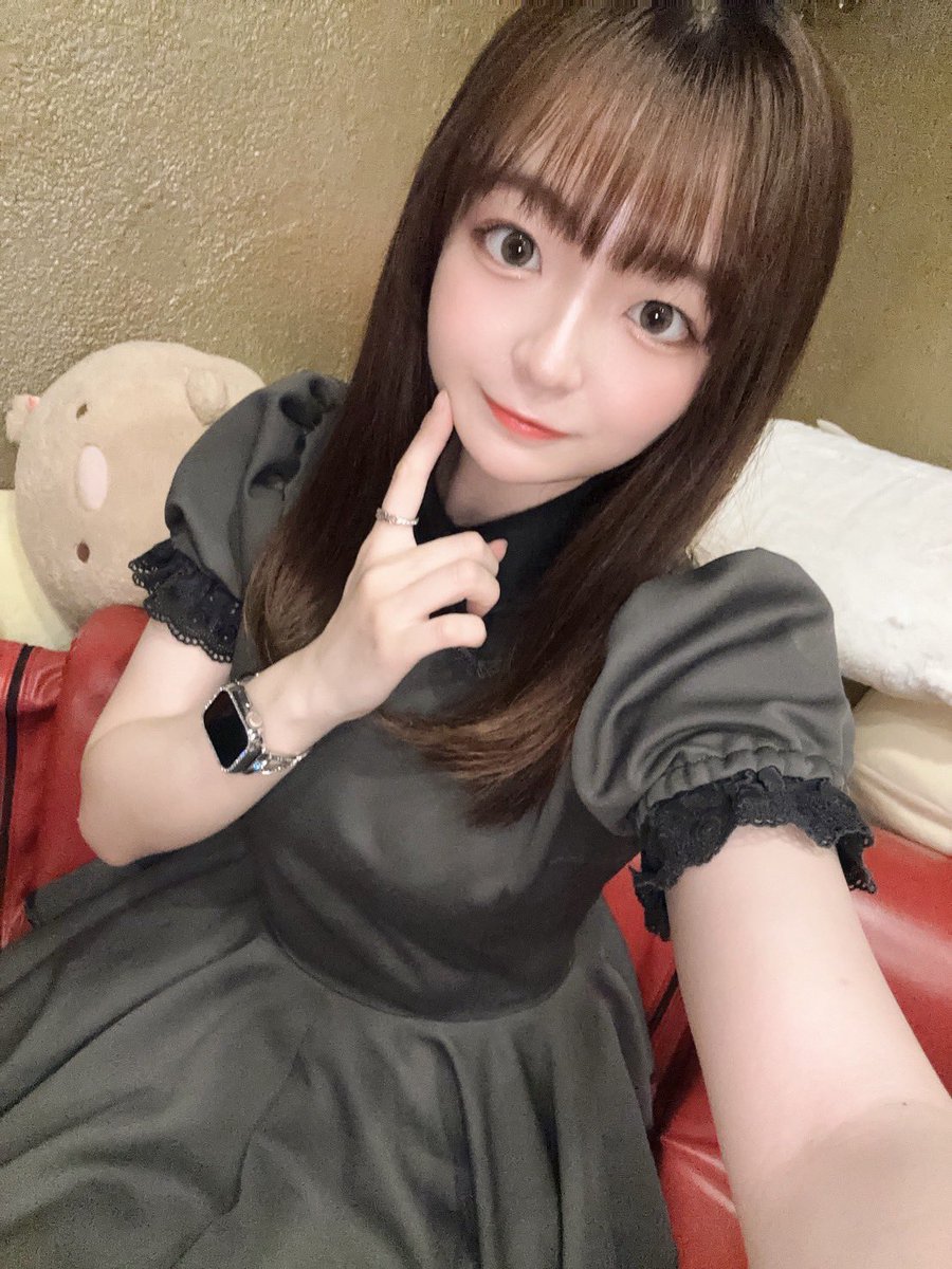 loop_akihabara's tweet photo. 今日から搭乗しました。いゔです☆彡
宜しくお願いします！

#ダーツ　#メイド　#秋葉原 https://t.co/SFMqlRFfXl