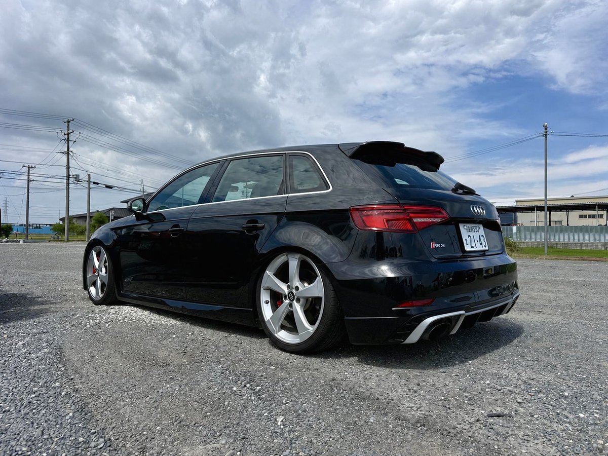 kengggoooo's tweet photo. 車高下げ(てもらっ)ただけ
でもいいね！
#rs3
#Audi
#5気筒はいい音です https://t.co/XYIQiL5Ato