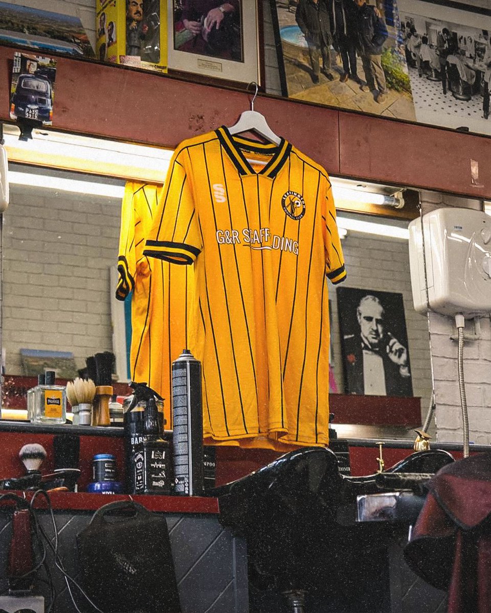 LeamingtonFC's tweet photo. Have you pre-ordered our brand new home shirt yet?

If no, why not!!

➡️ https://t.co/mqUIgmfd89

#BackingTheBrakes | #BrakesTogether https://t.co/KYk6BV4Sh6