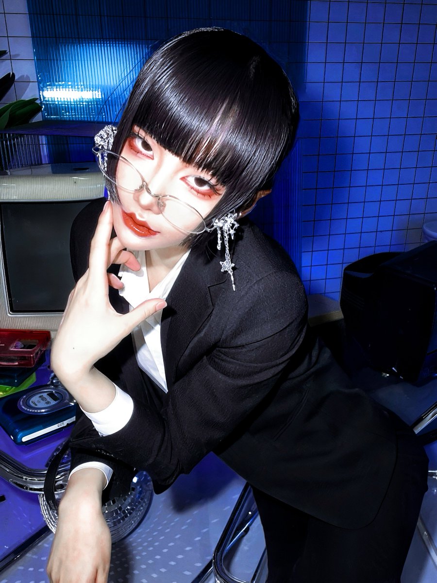 MiMYON_'s tweet photo. イマジナリー上司 https://t.co/tJYJHB0V4u