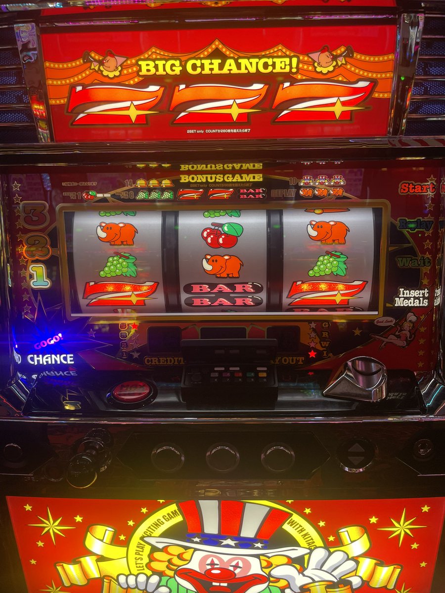 imaima_61's tweet photo. 1800枚まで伸びた時はもっと出ると思ったけど、その後まさかのハマり😇

それでも最終結果は**+1100枚**✨
勝ちは勝ち！今日もジャグラーに感謝🍻

#ジャグラー #ネオアイムジャグラー　#GOGOランプ #ペカリ中毒 #スロット好きな人と繋がりたい #パチスロ好きと繋がりたい #勝利報告 #プラス1100枚 #ジャグ連 #北電子 #稼働記録