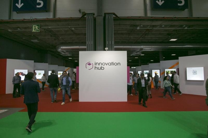 FHALMERIA's tweet photo. Fruit Attraction convoca una nueva edición de los Innovation Hubs Awards

🔗https://t.co/K4EqnEF26W https://t.co/Ur8Ad3Sd0t