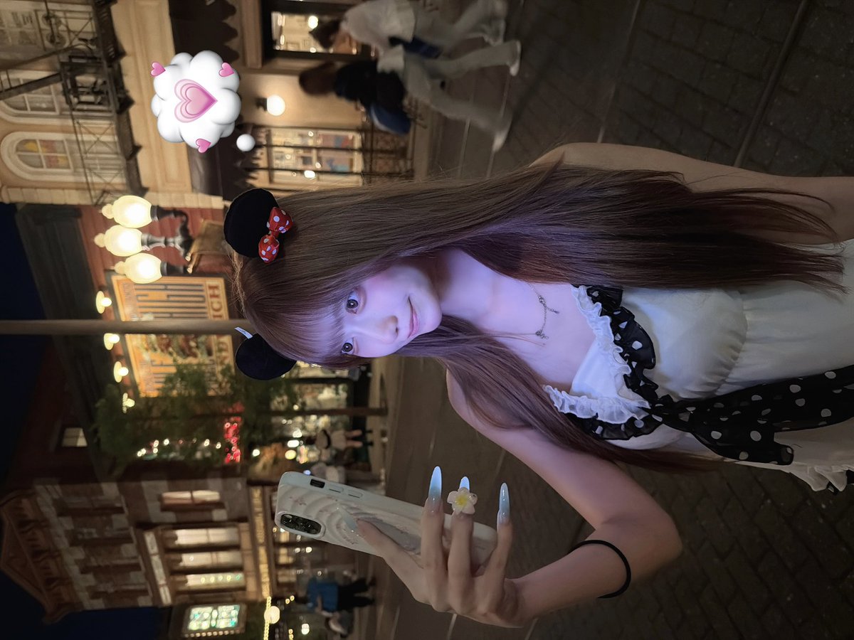 2_pp_pp's tweet photo. 牛カルビ冷やし中華なんとか、を食べに行ったまであるディズニー🐭ෆ˚*💓💞 https://t.co/FyZVT9oyk4