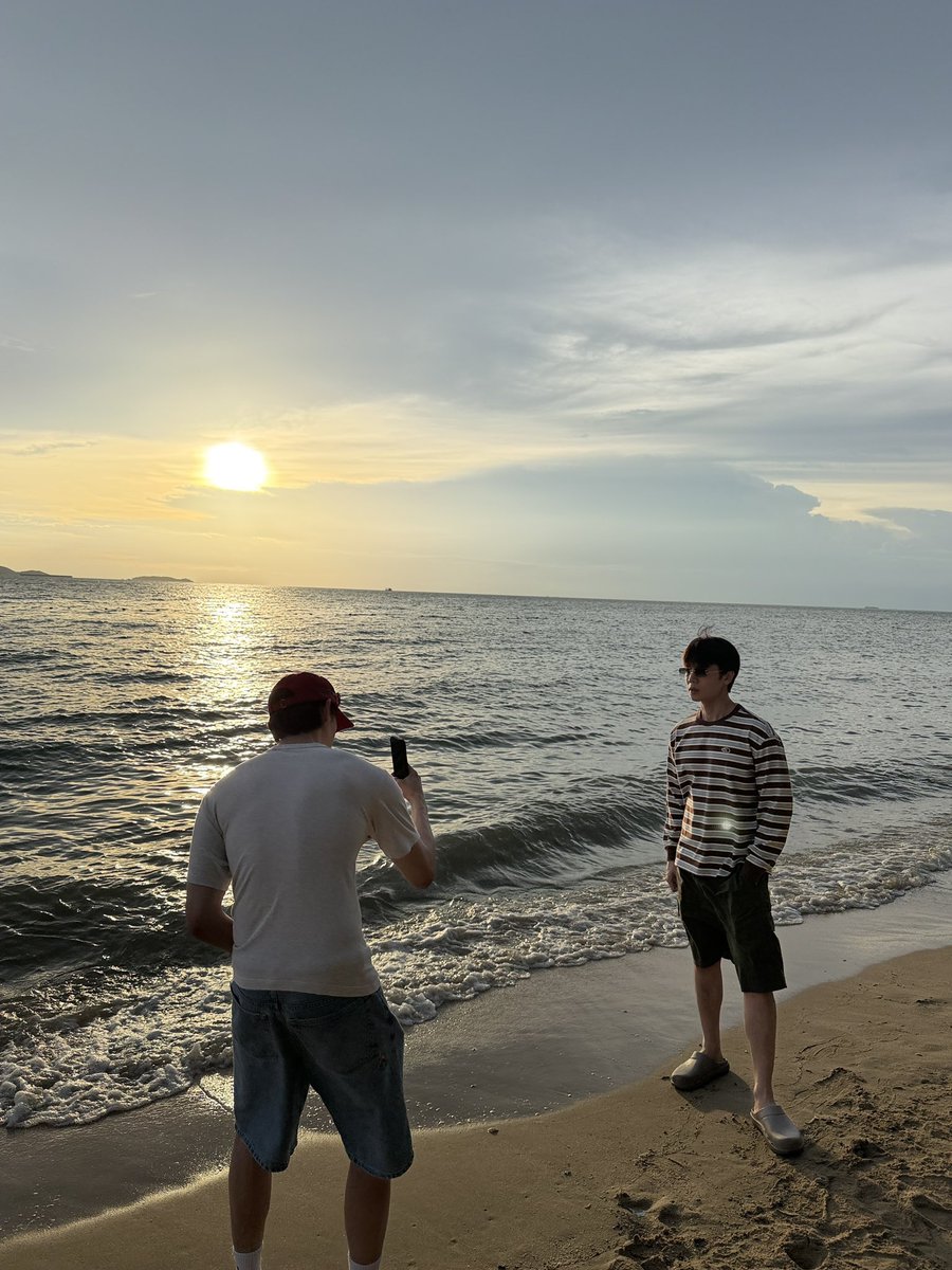 poutingkhao's tweet photo. this is SO “The Eclipse, Akk and Ayan” coded.

#GMMTVOuting2026 https://t.co/ni7KAPvq44