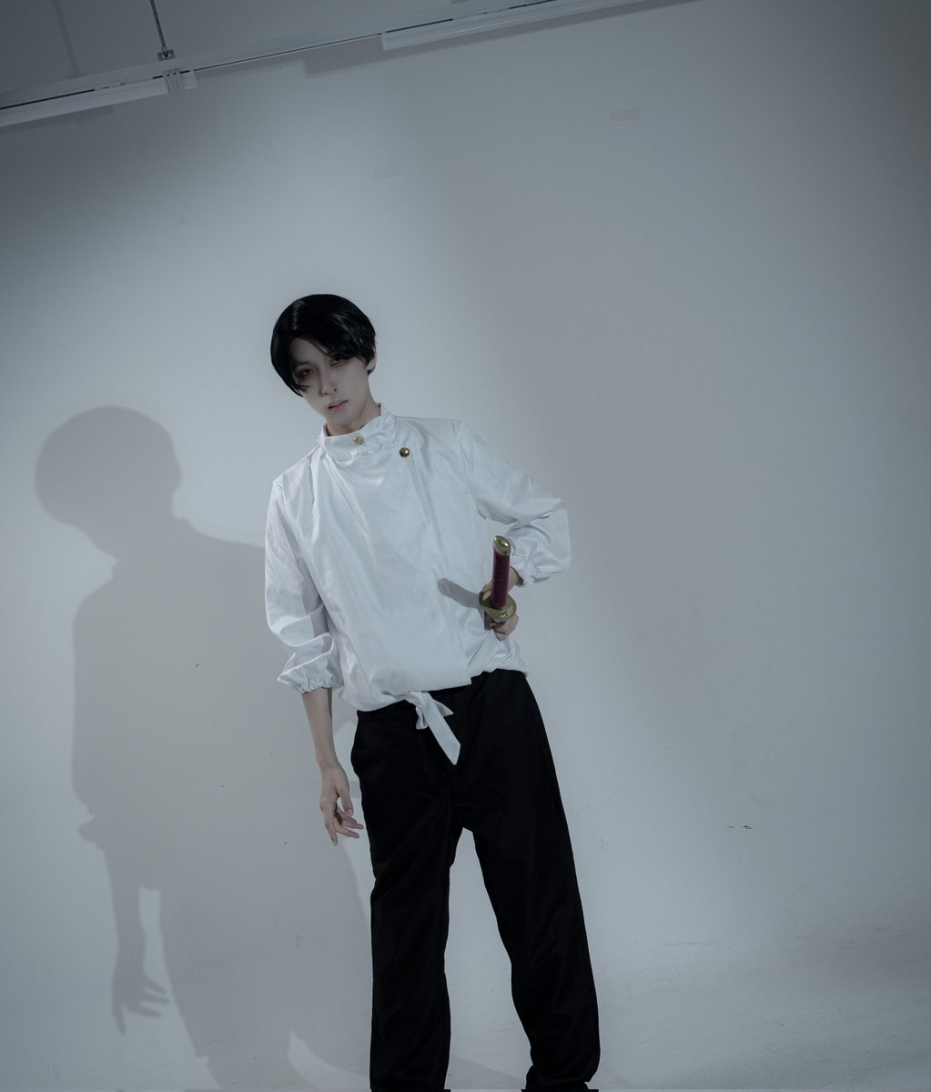 sannim319's tweet photo. 2026.06.15(월) / 스튜디오 촬영

옷코츠 유타

"좀 더 콤팩트하게 싸워주시죠." https://t.co/wrEsYvq4A9
