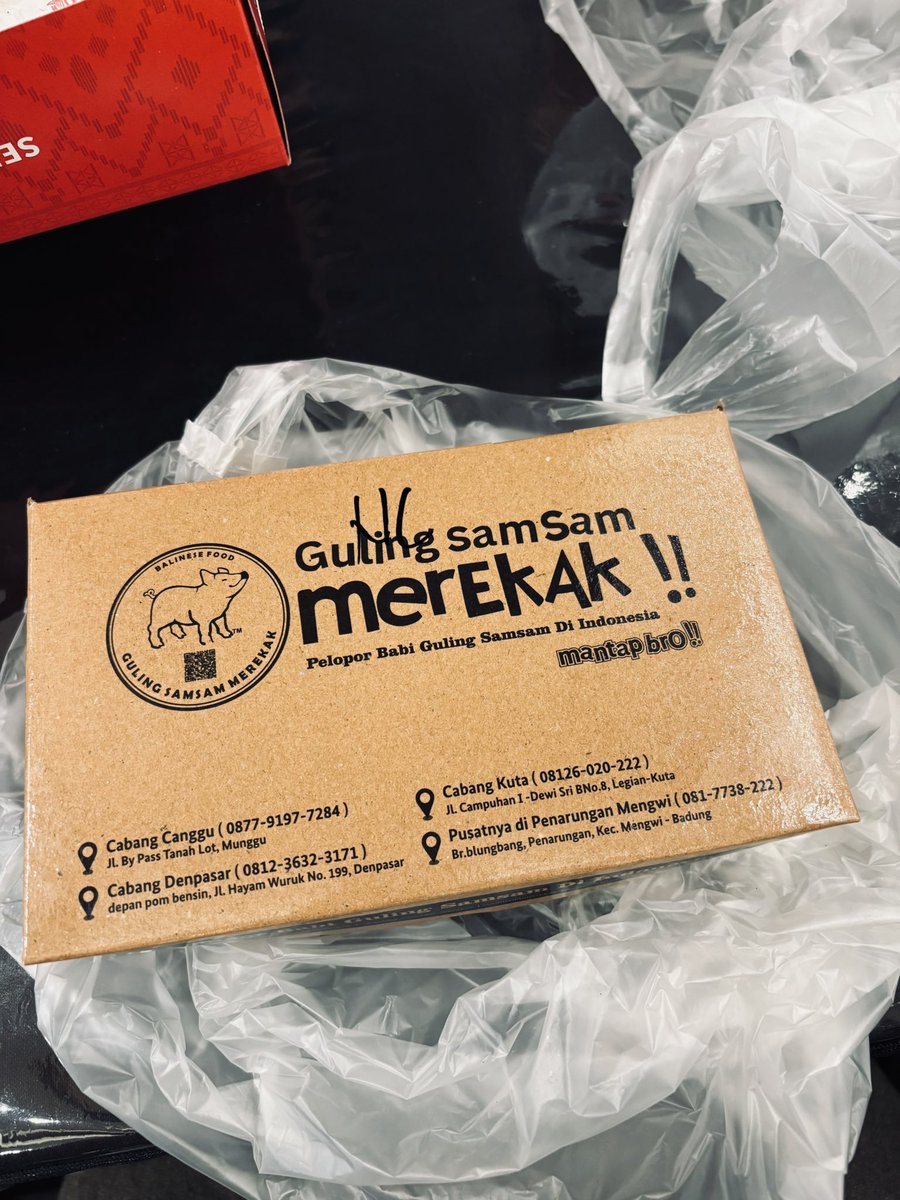 capslockON_X's tweet photo. Gak expect beli sepatu 🤣 tapi yaudah lah ya https://t.co/civClpAEYZ