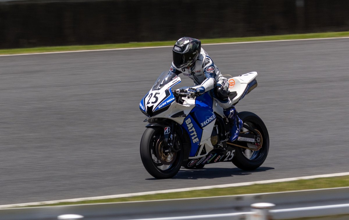 kaz_rs660's tweet photo. 2026 MFJ 全日本ロードレース選手権
第3戦 オートポリス ST600
BATTLE FACTORY
#25 #宮崎隼
QP-P26
RACE-DNS https://t.co/cfdsbBru4F