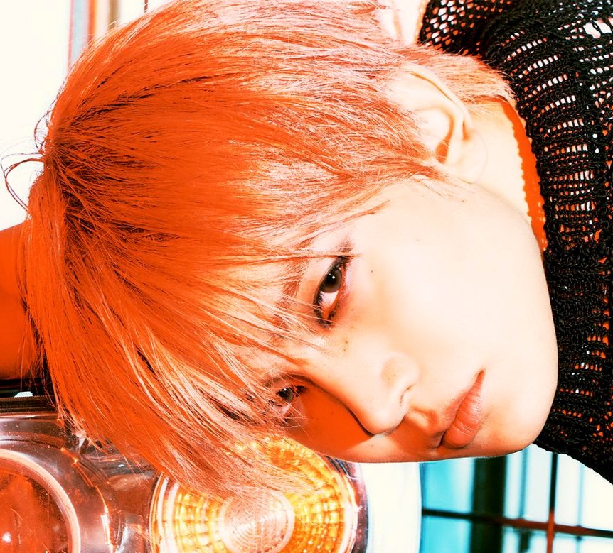 SahelELF_98's tweet photo. Her nail polish, eye makeup, and hair are truly killer😭😭😭😭😭😭

#EVAN 

#에반 #RIDE_OR_DIE https://t.co/vjw9bDOuD2
