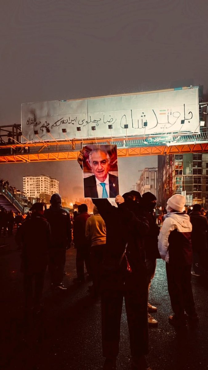 Iran7WillBeFree's tweet photo. @PahlaviReza As an Iranian living in Iran, I confirm that what Prince Pahlavi says represents what we say. https://t.co/4VhDk16Fvv