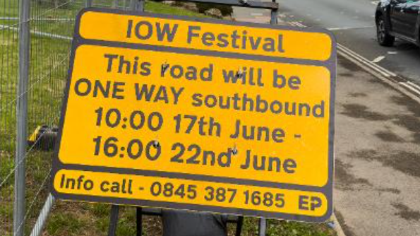 IslandRoads's tweet photo. Please remember the IW Festival traffic arrangements start tomorrow from approx 10am and last until the afternoon of June 22. These arrangements tend to cause some disruption until they bed down so please allow extra journey time. More: https://t.co/QF7MIBreMm
@iow_council https://t.co/hgTYbyRWjO