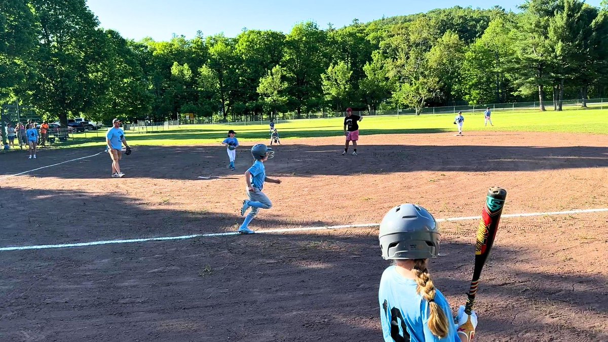 bhsn_ny's tweet photo. THIS JUST IN: New Blog Post! 📰⚾

Take a minute to read about our youth softball team's landslide success story with "BHSN Blue Jays Hit It Out of the Park."

Read HERE: https://t.co/z14agSFXJK https://t.co/gjCa0G3Ez3