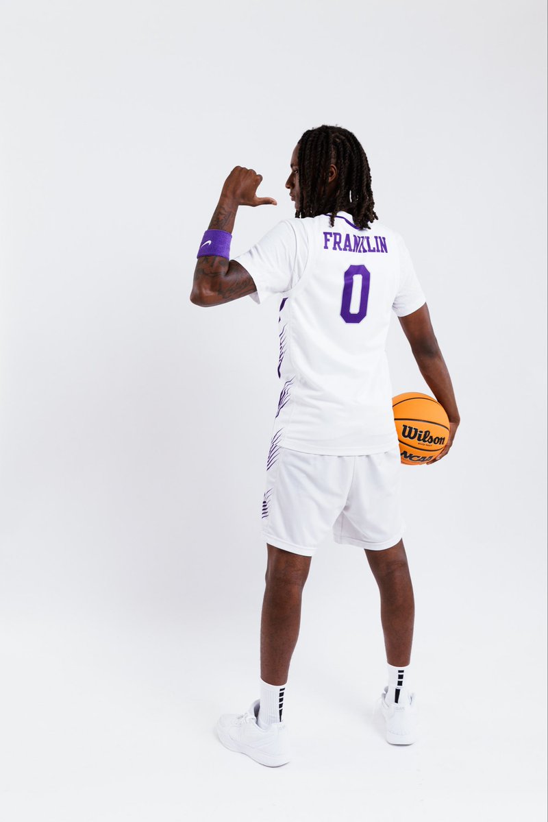 FurmanMBB's tweet photo. Happy Birthday to #0, Baba Franklin!⚔️

#AllDIN // #BetterTogether https://t.co/3qpYQwuoah