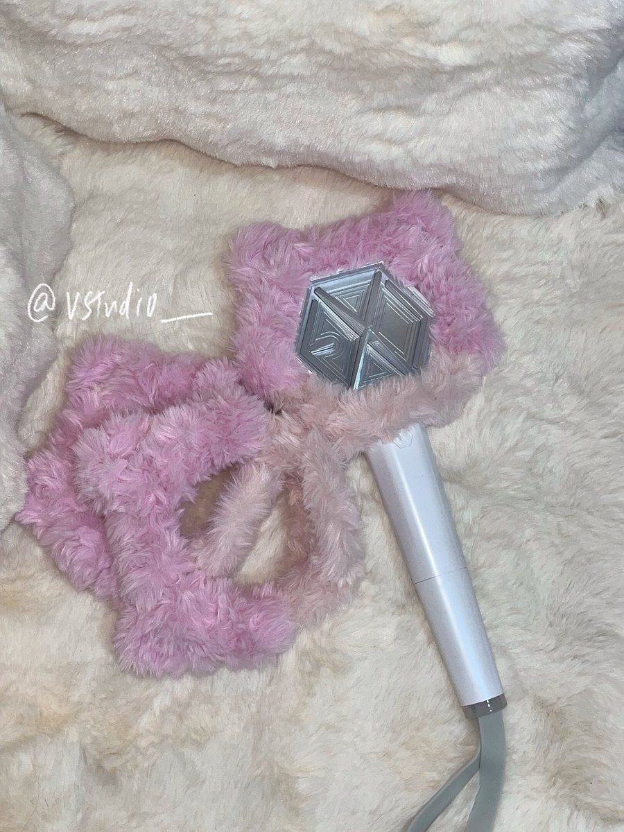 sookyung9900's tweet photo. [ FCFS ‼️only 12 left ]
Handmade Eribong’s cover RM 28 
Only for those who coming to #EXOinKL 20/6/26
Can DM for reservation 📮
#EXhOrizoninKL #kkurujam https://t.co/B6hIf2smGT
