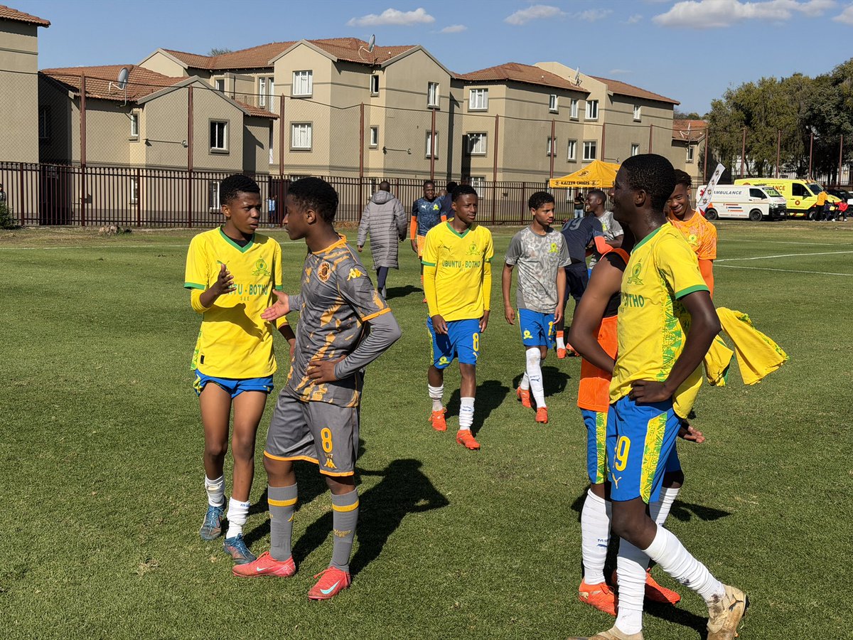Football__Stage's tweet photo. The Biggest Rivalry in the Gauteng Development League

Mamelodi Sundowns who played the entire second half with 10 players triumph in a very exciting game. 

FT: Mamelodi Sundowns (U17) 3 - 0 Kaizer Chiefs (U17) https://t.co/grXQ4RIQat