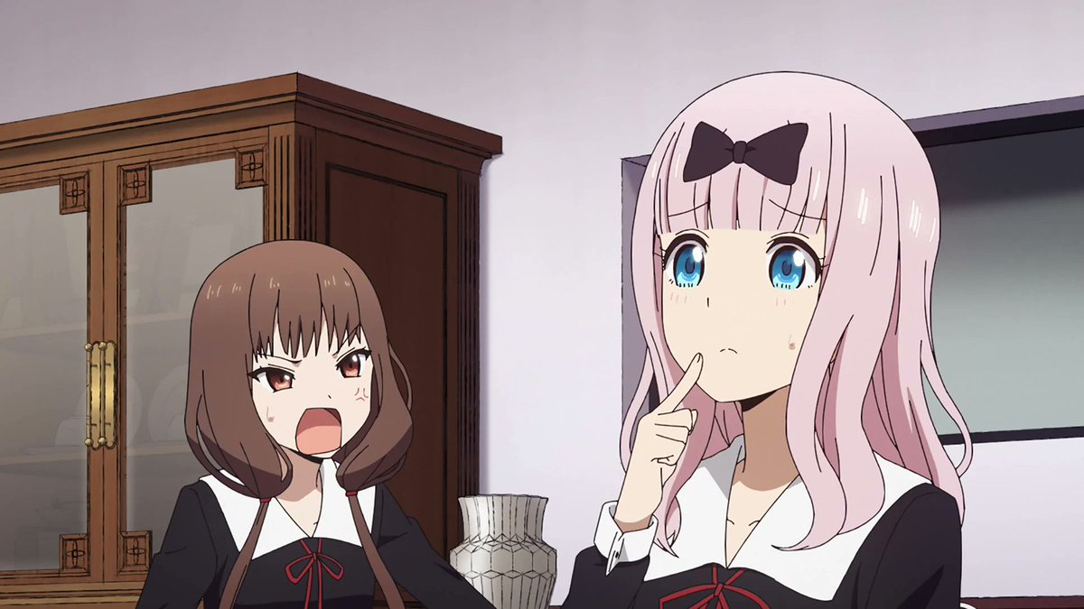 petiteiino's tweet photo. I DONT WANT NORMAL IDEAS . 

I HAVE TO WRITE A CLOWN GIRL AND A PURPLE RABBIT FANFIC DURING OUR LUNCH BREAK. https://t.co/uHoSqi2tgT