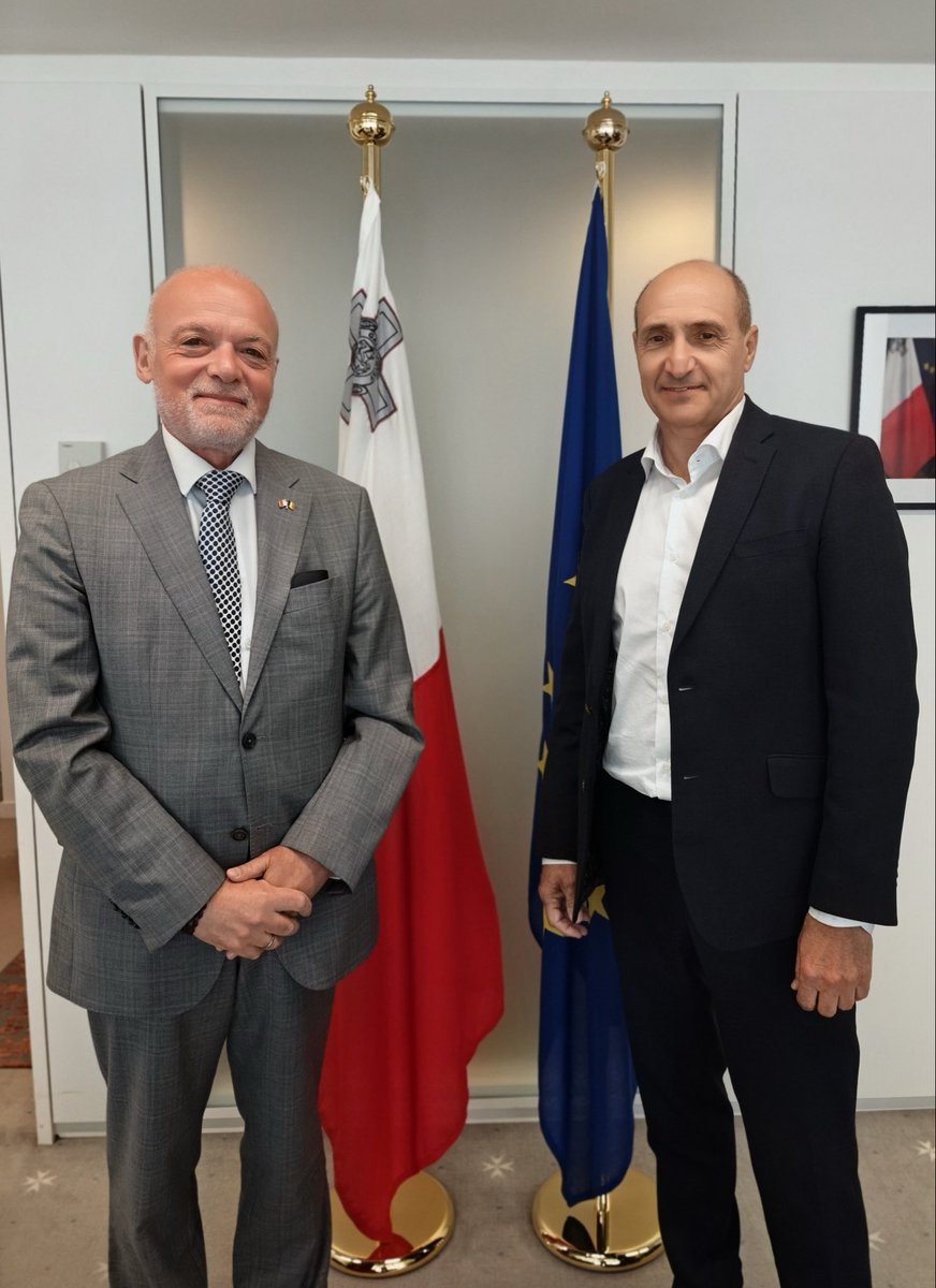 vx64's tweet photo. Very pleased to welcome Minister @chrisfearne to the Embassy in Brussels. A valuable and friendly exchange on our work across Belgium, Luxembourg &amp; NATO. 🇲🇹 🇧🇪🇱🇺#Diplomacy #NATO @MaltainBelux @MFEAMalta https://t.co/xar1Lsjn9m